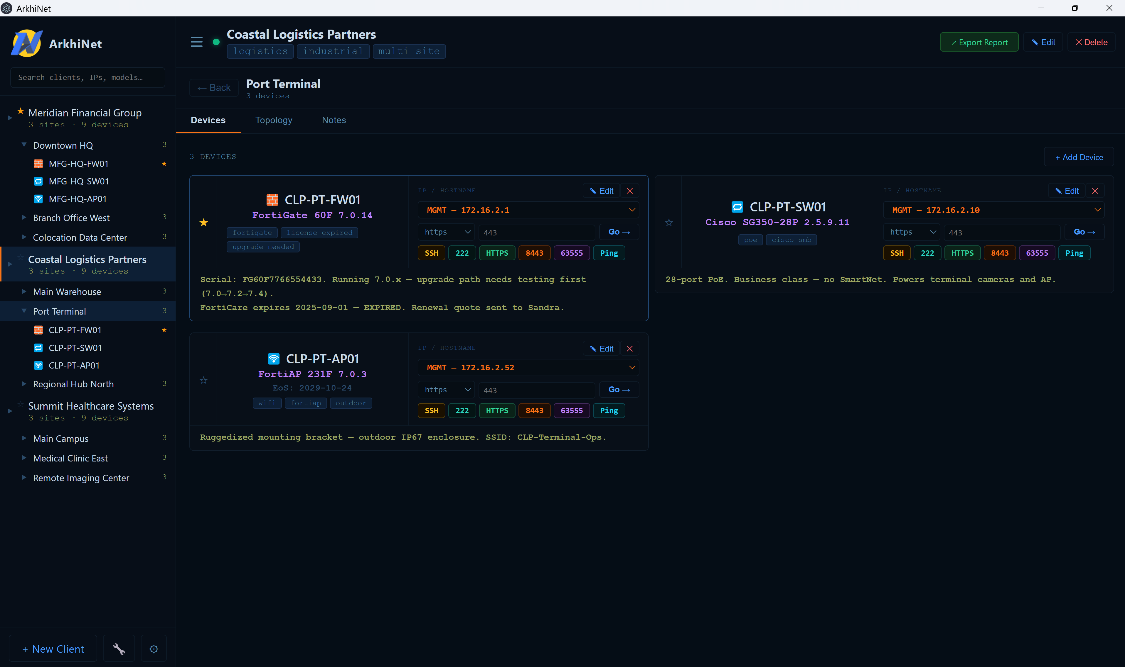 ArkhiNet dark theme — client list with per-site devices and one-click connection chips